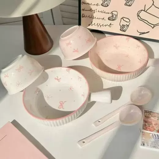 碗ins新款蝴蝶结碗碟套装家用陶瓷碗餐具高颜值可爱酸奶碗草帽盘