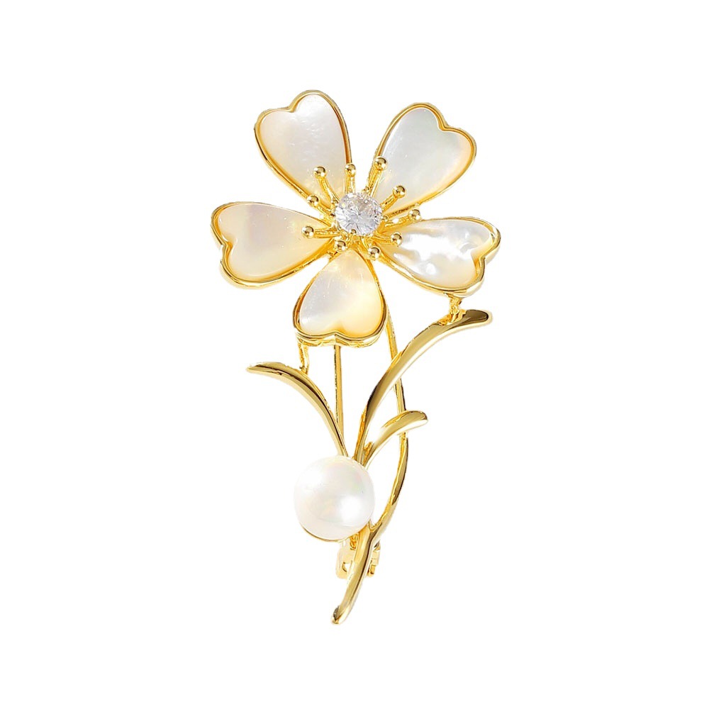 Luxe parel schelp bloem broche voor dames pakken en jassen_voghion.com