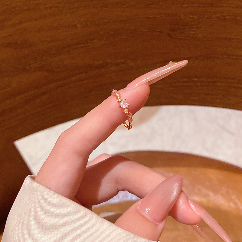 韓国の新鮮で絶妙なジルコンフラワーリング、女性用、開口部調整可能な人差し指リング、多用途で気質のあるラブリング