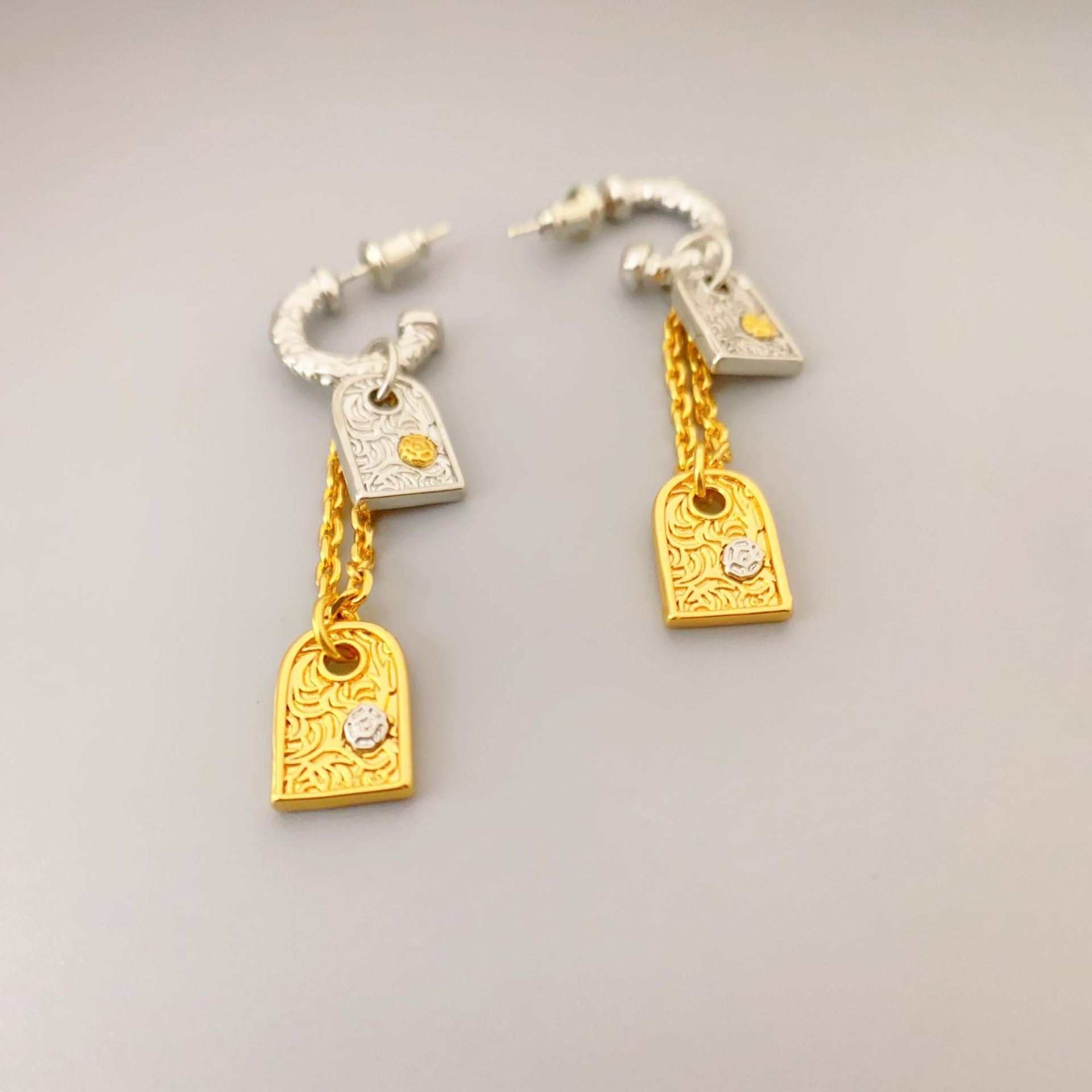 Retro rectangular copper earrings