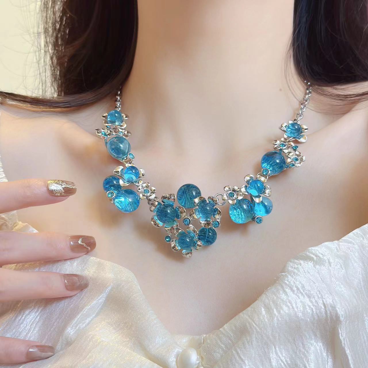 甜酷辣妹藍色水晶花朵項鍊女時尚甜美小眾氣質輕奢百搭精緻鎖骨鏈