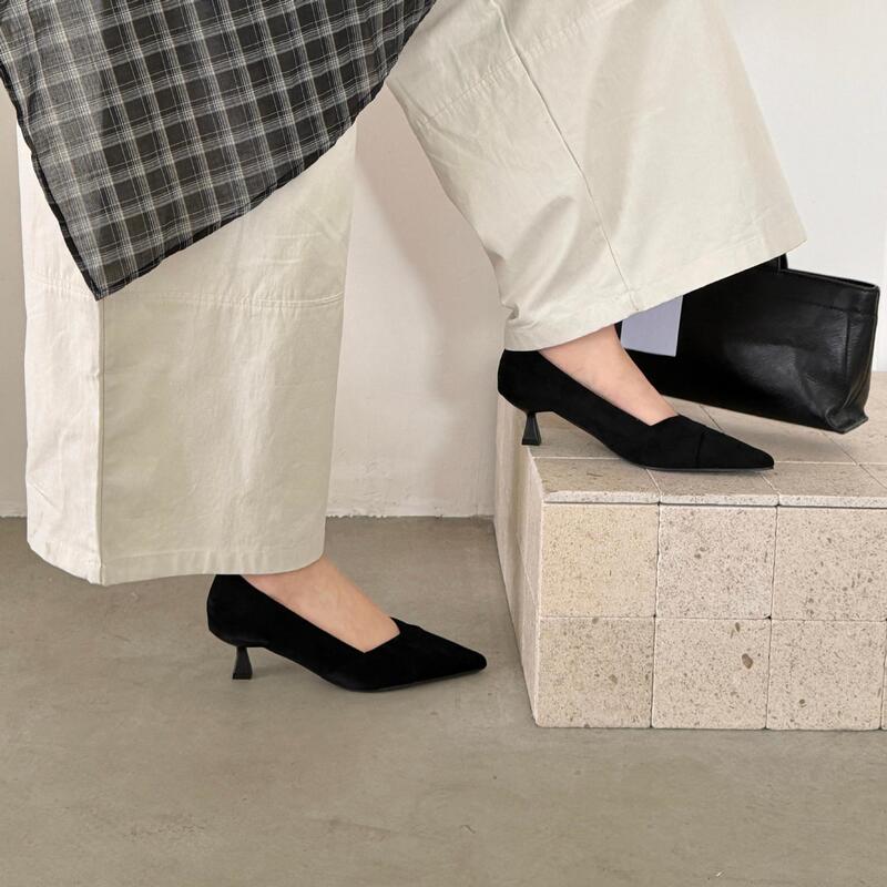 2026 Spring Suede Korean Style Pointed Toe Thin Heel Mid-Heel Shallow Mouth Single Shoes High Heel Commuter Elegant Slimming Shallow Mouth Women's Shoes