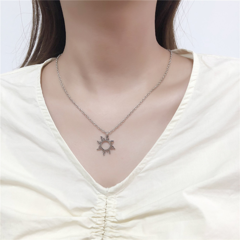 simple hollow titanium steel sun geometric necklace wholesale nihaojewelry
