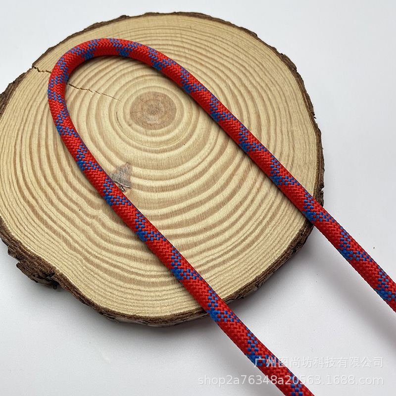 84 # 빨간색과 파란색 X 패턴