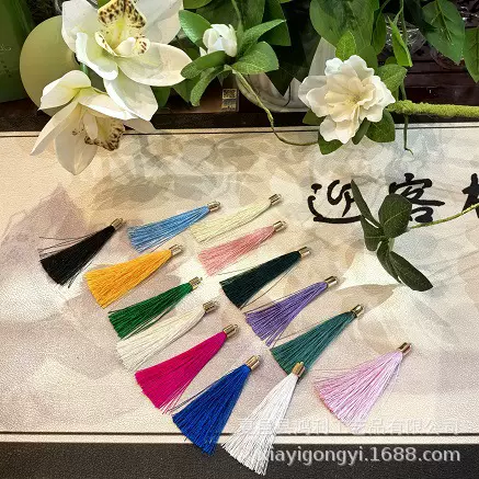 厂家直销6CM小帽流苏穗子儿童发饰流苏配件吊坠书签穗子流苏配饰