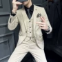 气质修身商务男士西服