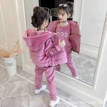 女童金絲絨套裝加絨加厚秋冬裝2022新款時髦洋氣兒童裝衛衣三件套