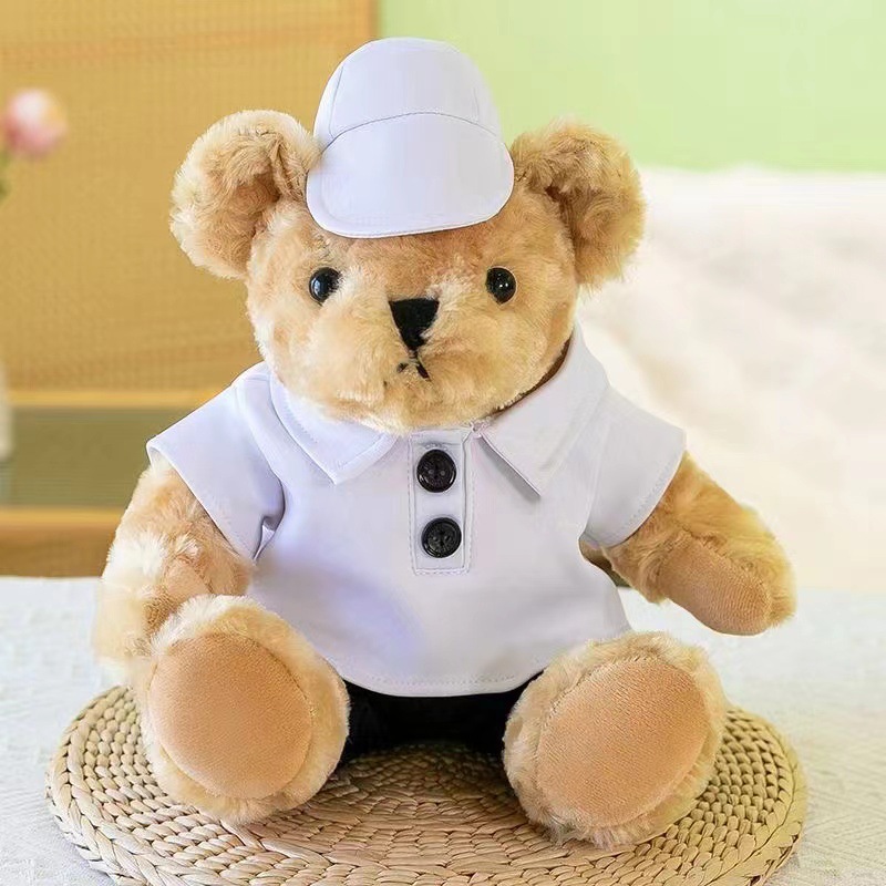 Ropa blanca con sombrero