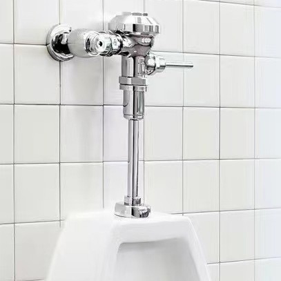 높은 표준 수평 소변기 밸브