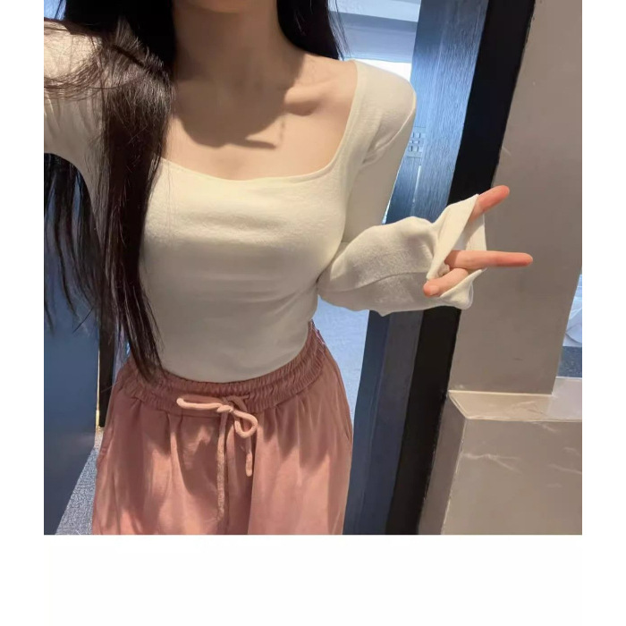 하얀색