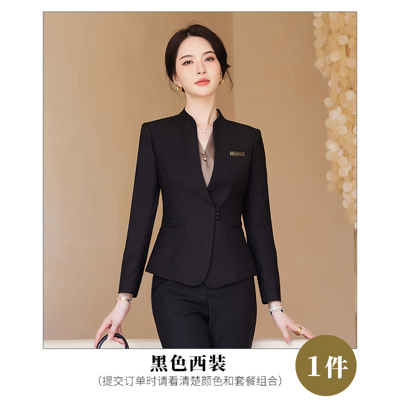 Черный костюм