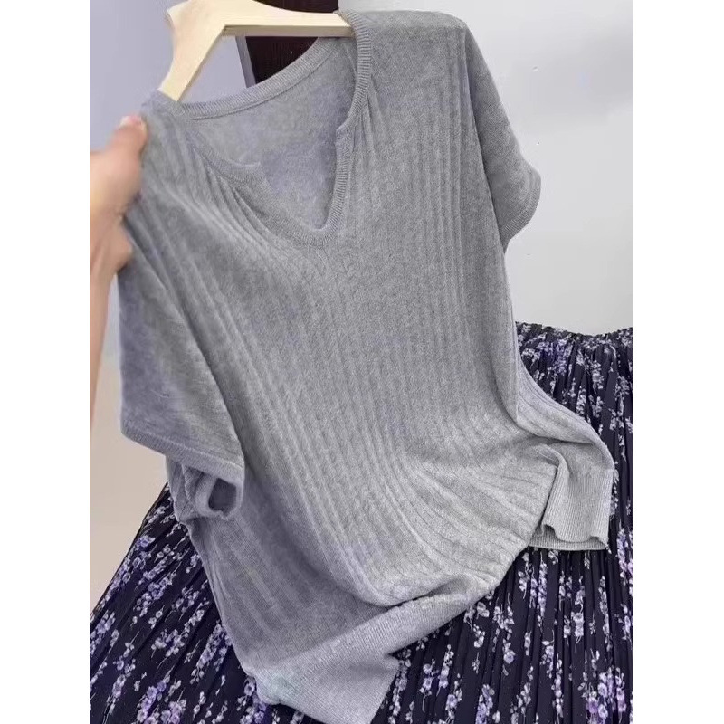 Plus Size French Lazy Style V-Neck Knitwear Short-Sleeved Women's 2025 Summer New Loose Flesh-Covering Slimming Look T-Shirt Top Plus Size French Lazy Style V-Neck Knitwear Short-Sleeved Women's 2025 Summer New Loose Flesh-Covering Slimming Look T-Shirt Top