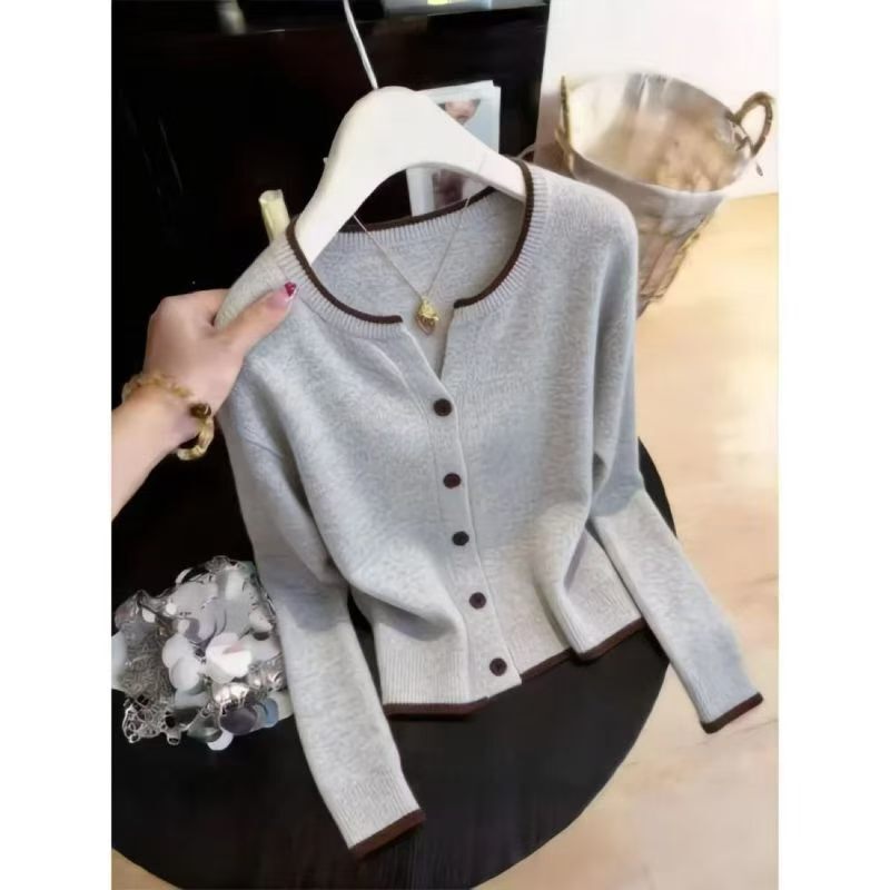 2026 Autumn New Women's Elegant Commuting Knit Cardigan for Petite Women in Sweet Pink 2026 Autumn New Women's Elegant Commuting Knit Cardigan for Petite Women in Sweet Pink