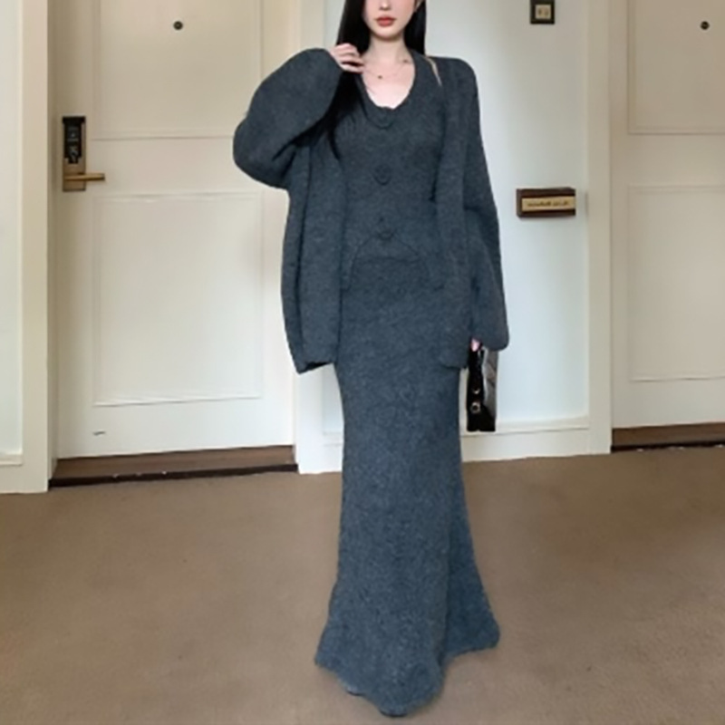 三件套2025冬款季新款针织套装女长袖长开衫+套头背心半身裙女装|undefined