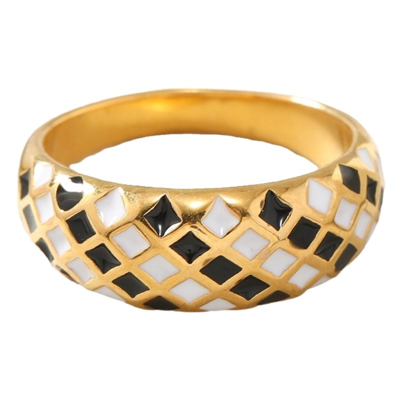 La personalidad de la moda gota de aceite blanco y negro diamante Plaid simple todo partido anillo de acero de titanio de acero inoxidable fabricante de joyas de fundición