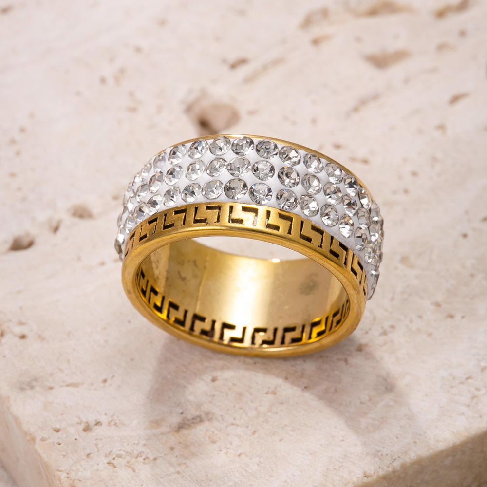 Europäischer Edelstahlring Mit Diamantmuster Und Steinbesatz_voghion.com