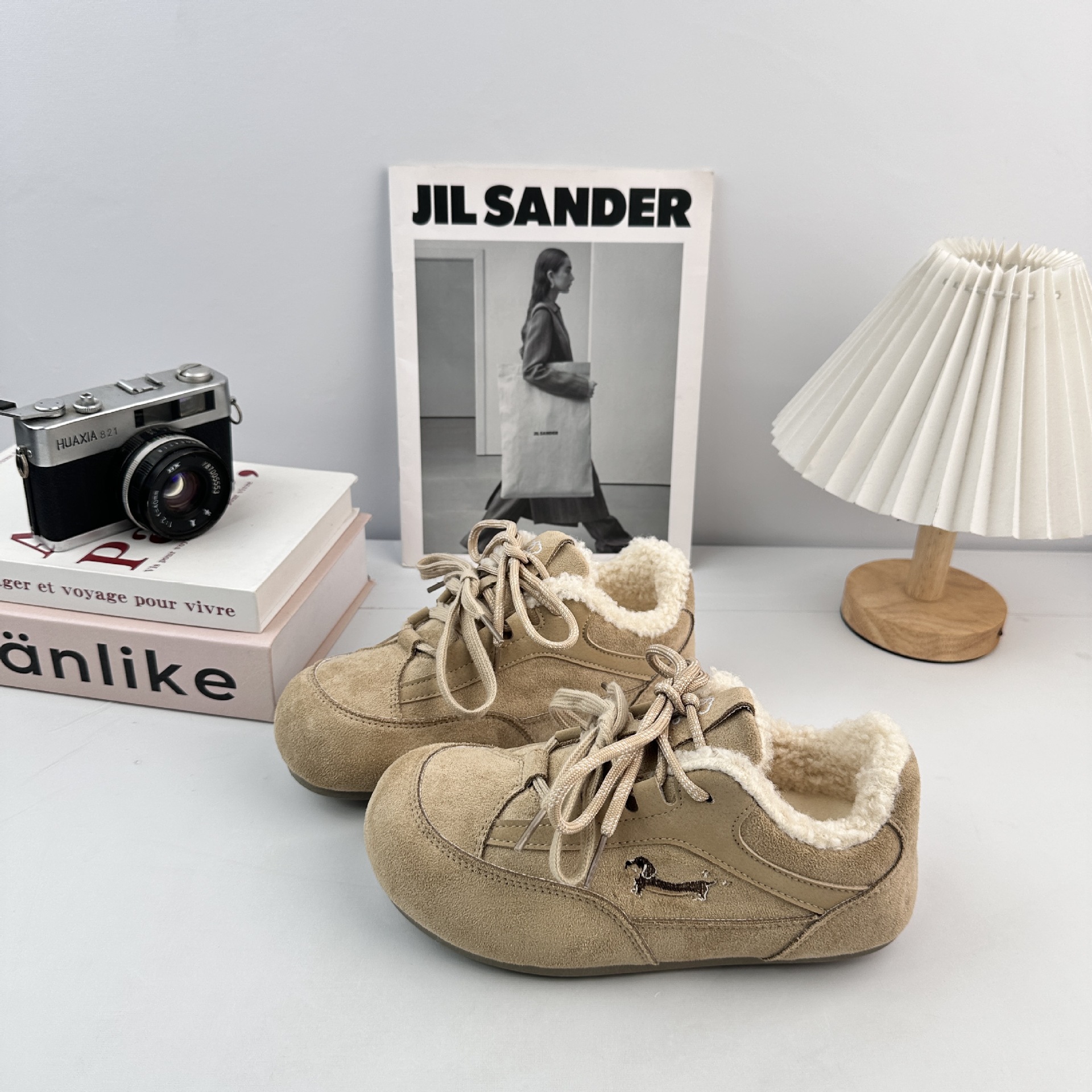 Yuanbo2025 invierno nuevos zapatos de skate de estudiantes de lana en línea retrogrado en vivo deportivo versátil Agan zapatos de mujer