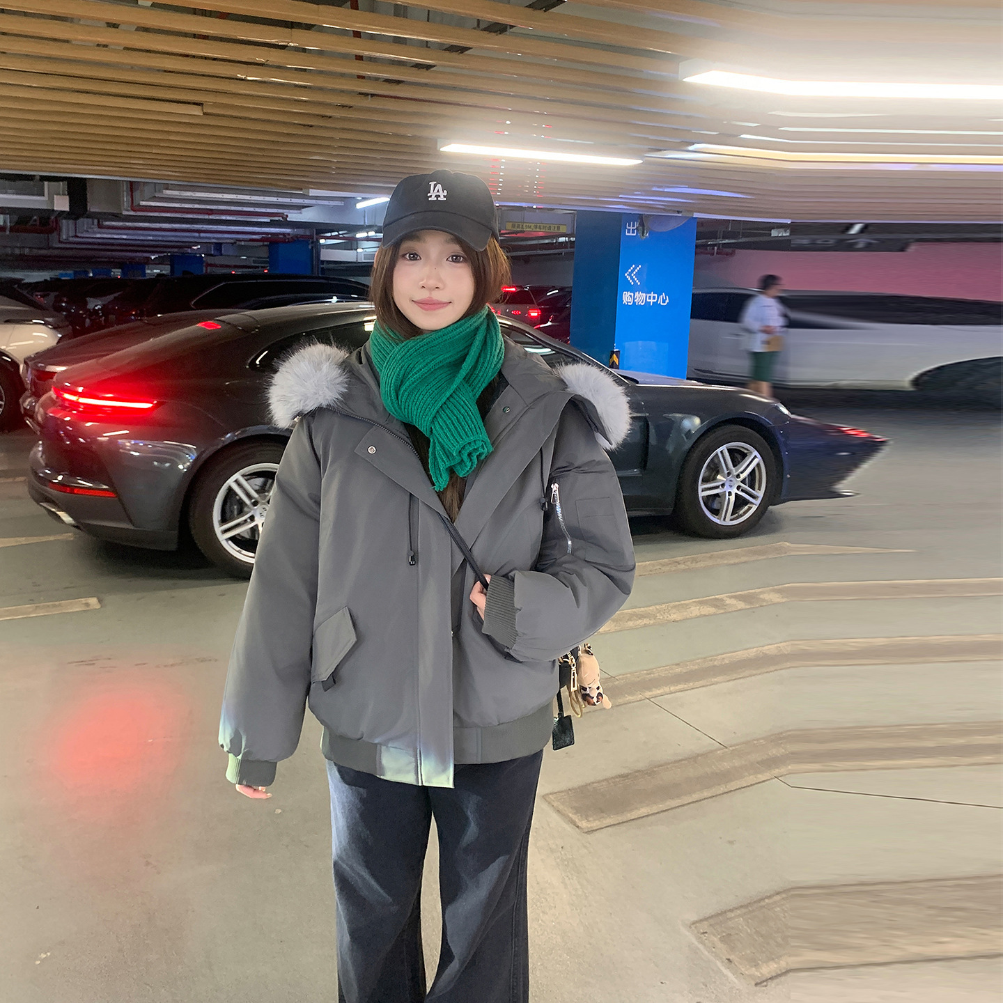 Herramientas para superar el invierno femenino de 2025 nuevo estilo coreano suelto engrosado calentamiento corto pareja de algodón chaqueta casual image 2