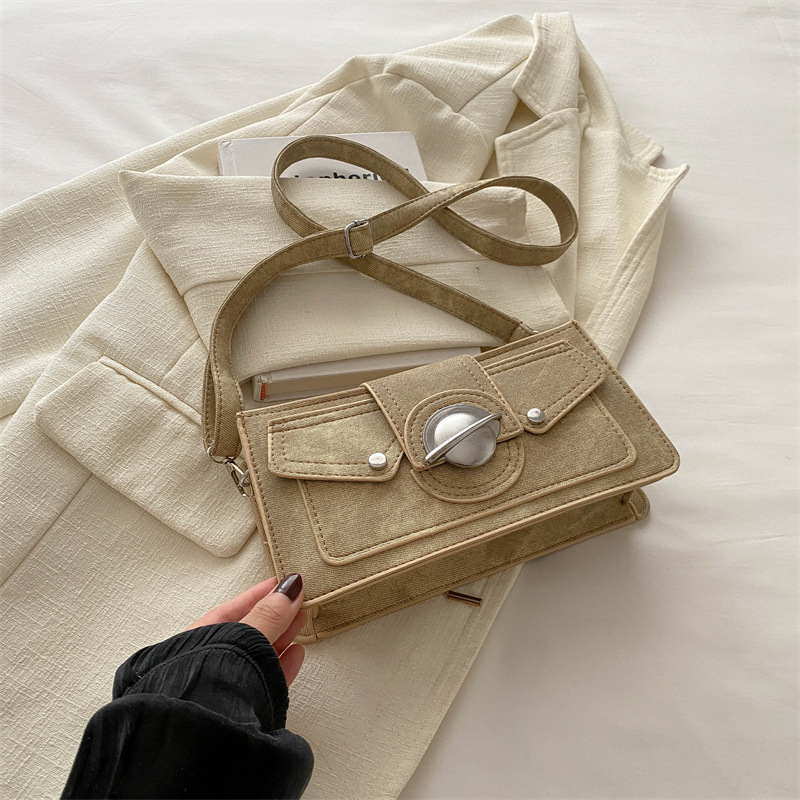 Nicho popular bolso cuadrado bolso pequeño bolso mujer 2024 nuevo otoño invierno moda brazalete textura mochila de hombro