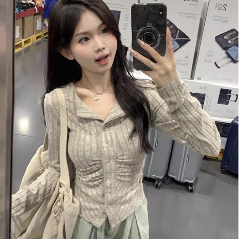 Pure Desire Style Lapel Long-Sleeve Knit Sweater for Women, Autumn 2026 New Korean Version, Slim Fit, Slimming, Pleated Design Top