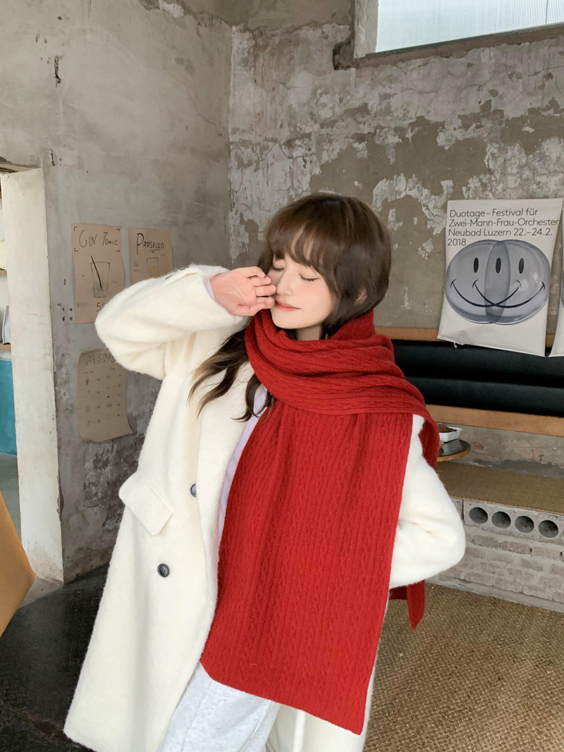 Women's Sweet Korean Style Solid Color Knit Scarf display picture 3