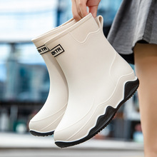 工厂跨境新款雨鞋女士中筒户外包边水鞋轻便防滑防水胶鞋套鞋批发