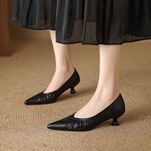 ܛƤ�ɾo�ڸ߸�Ь���������^������Ьͨ�ڲ����_�I�ϰ�ŮЬ