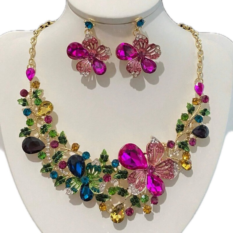 Cross-border popular European and American flower necklace earrings suit crystal gem jewelry dress bridal banquet female accessories Cross-border popular European and American flower necklace earrings suit crystal gem jewelry dress bridal banquet female accessories