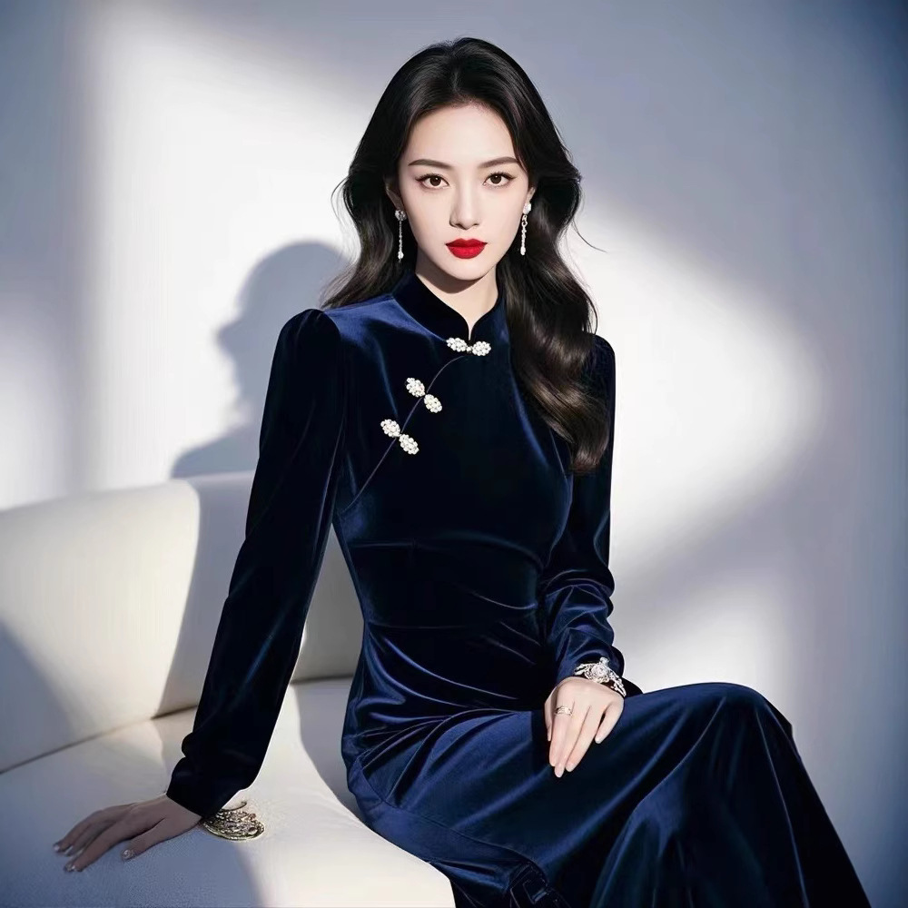 가을 2024 새로운 벨벳 원피스 새로운 중국 스타일 국가 스타일 라이트 럭셔리 하이 엔드 느낌 버튼 어린이를위한 청삼 원피스 개선