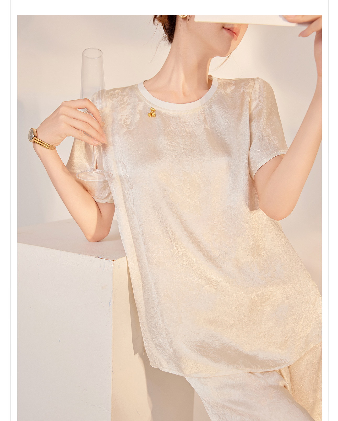 Áo kiểu Trung Quốc mới tay ngắn thêu hoa văn jacquard vải acetate thon gọn — Màu đen, Màu vàng, Màu hồng, Màu mơ chi tiết 4
