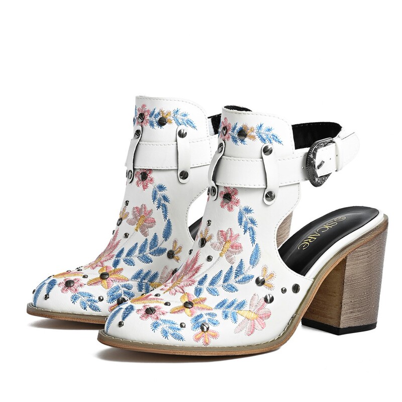 In-Stock High-Heeled Shoes, European and American Large Sizes, Embroidered Retro Studded Chunky Heel, Open Back, Closed Round Toe, Height-Increasing Sandals for Women, Early Spring