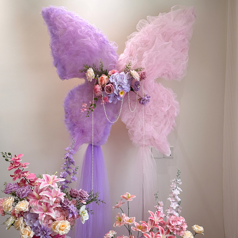 DIY 結婚式シミュレーション蝶装飾ロマンチックなウェディングドレス花夢のような蝶結婚式の部屋のプロポーズシーンレイアウト背景|undefined