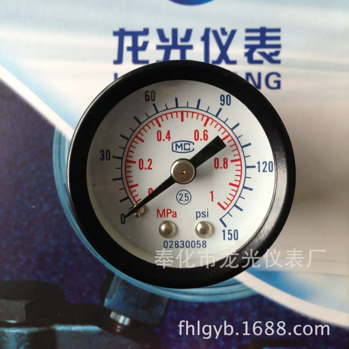 供应气源处理器40轴向0-1MPA压力表，AR2000压力表02830058