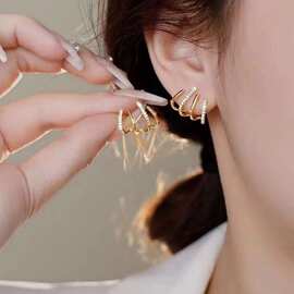 小众设计四爪耳排耳环时尚镶钻弧形耳钉女网红气质冷淡风耳饰品