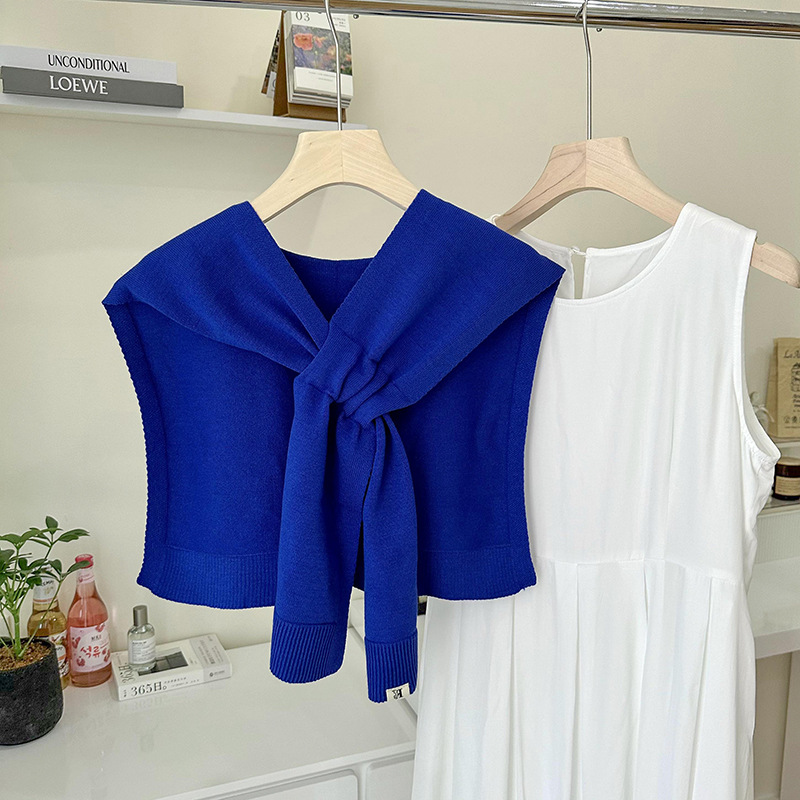 Mantón exterior de mujer 2025 nuevo estilo primavera y otoño a rayas de punto pequeño chal fino de gama alta a juego suéter camisa bufanda