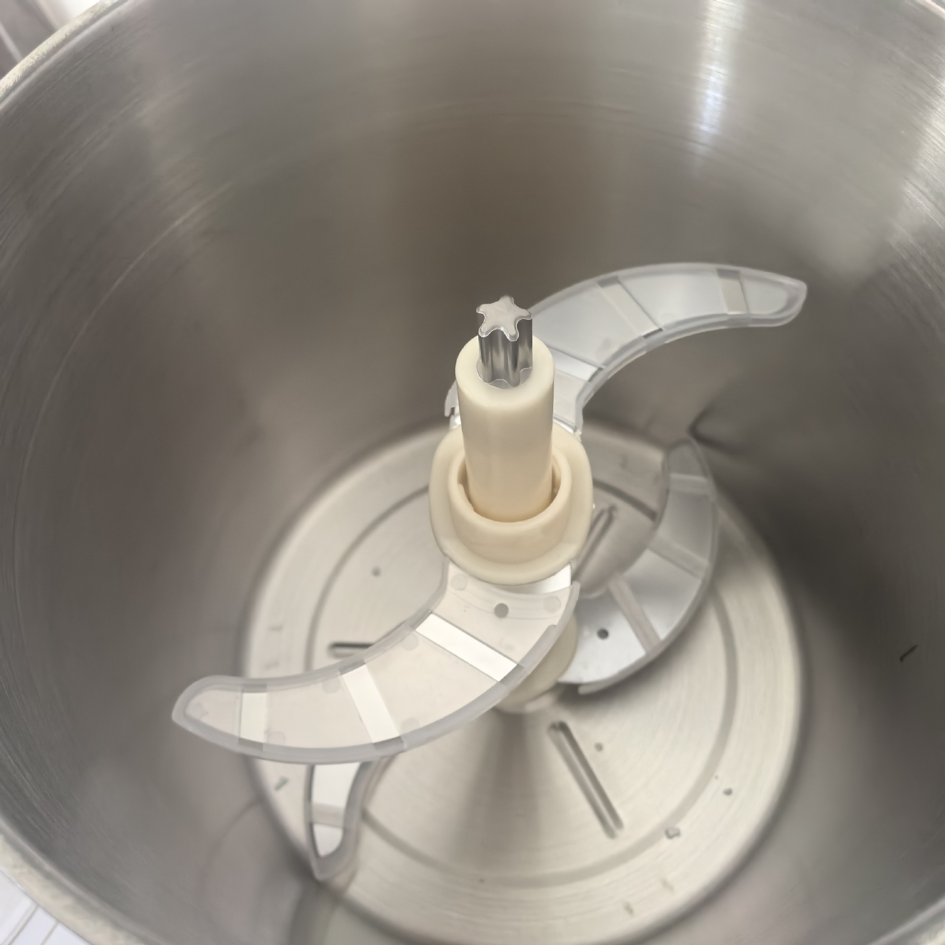 Grenzüberschreitende multifunktionale Edelstahl-Gemüsefüllmaschine Fufumachine 6L Küchenmaschine Fleischwolf Babykostmaschine Hackfleischwolf