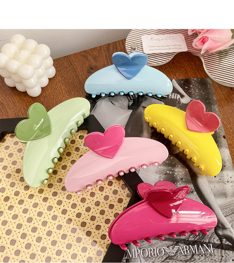 Cute Sweet Heart Shape Plastic Hair Claws display picture 5