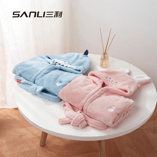 Three Lucky Children's Bath Robe Cartoon Sleepwear with Hood Coral Fleece Homecoming Dress for Boys and Girls