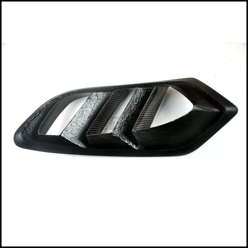 Suitable for Mercedes-Benz C-Class W205 Sport Version and Executive Version, carbon fiber front bumper air vent decoration for fog lights
