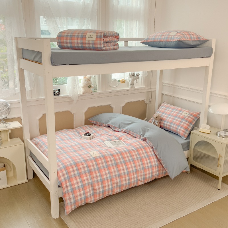 Dormitorio de estudiantes de seis piezas de paquete de regalo dormitorio de 0,9 metros de tres piezas de almohada para estudiantes de un conjunto completo de sábanas cubiertas sábanas