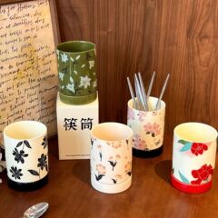 レトロな陶磁器の箸立ての家庭用のテーブルの箸の収納箱の台所は水を切ってかびの箸のかごを防ぎます。