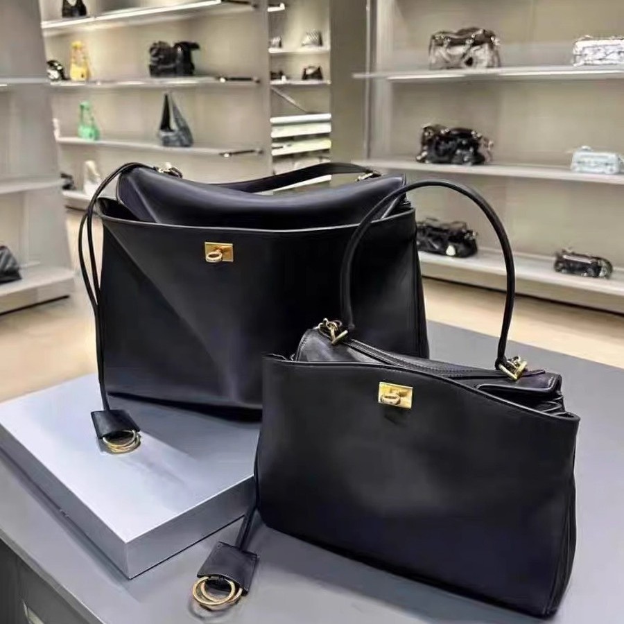 국경 간 여성 가방 B 2024 새로운 로데오 어깨 언더암 가방 캐주얼 통근 가방 정품 가죽 켈리 토트 백