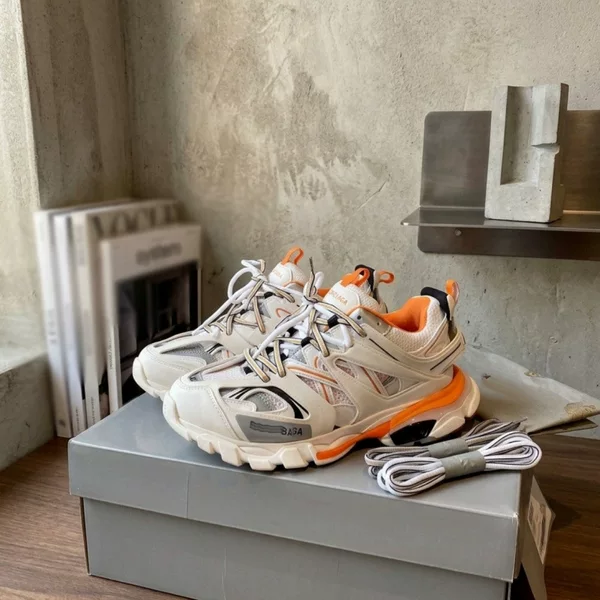 Cross-border in-stock Track third-generation dad shoes with deconstructed upper, patchwork design, thick sole, height-increasing, unisex, and functional athletic shoes for couples