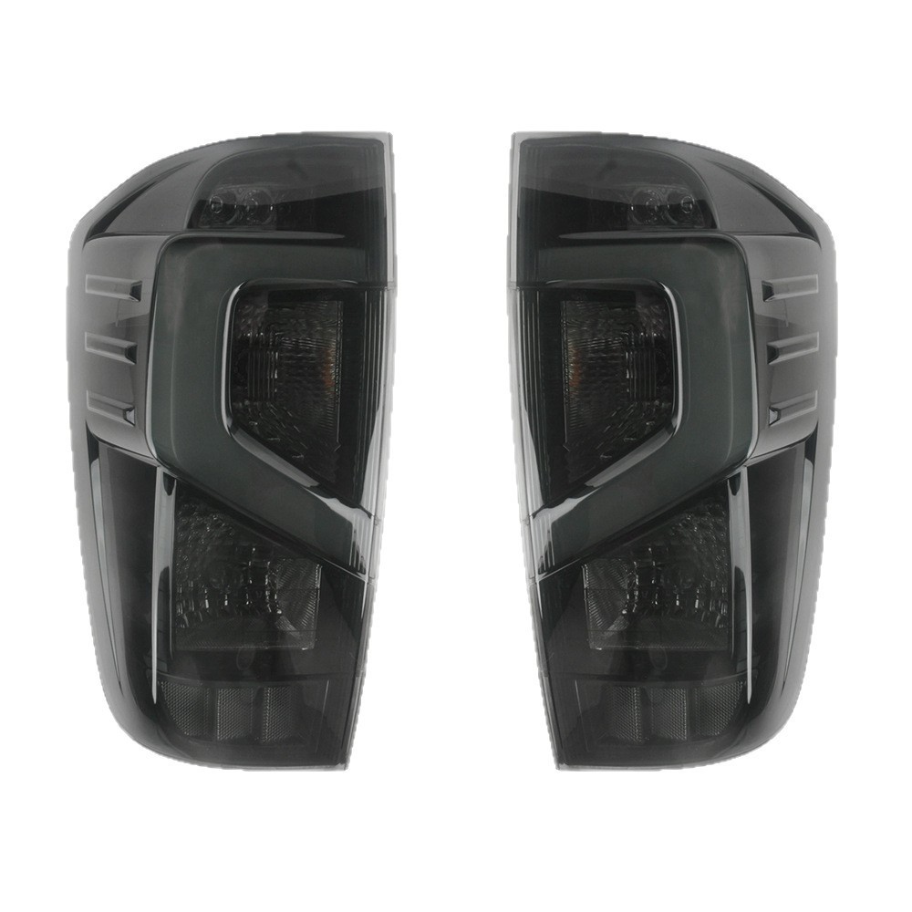 Aplicable a Zhengzhou nuevo Nissan 17 - 22 Navara conjunto de luz trasera luz de freno luz trasera pickup 6