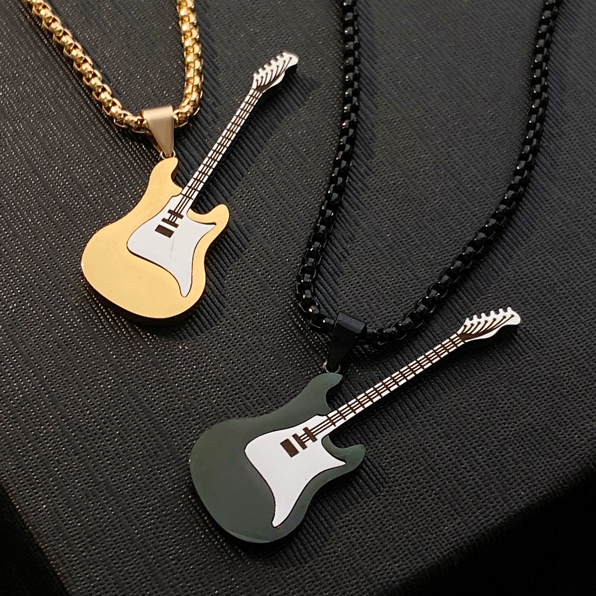 Collar de guitarra de acero de titanio, estilo punk, para hombre/mujer