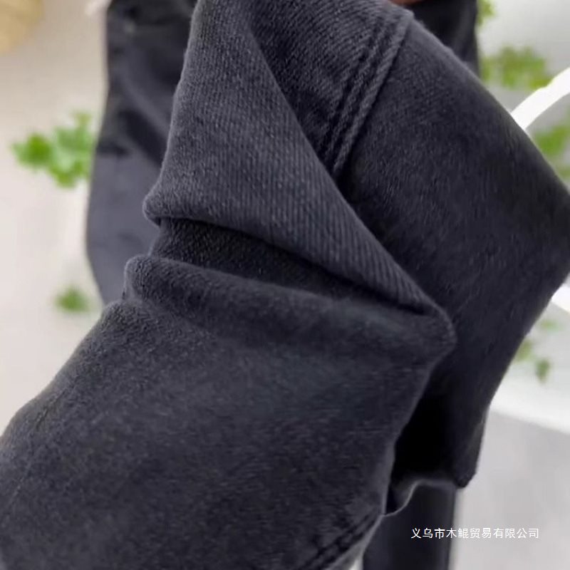 今年新款加绒加厚黑灰色牛仔裤女2025年秋冬显瘦弹力铅笔紧身小脚