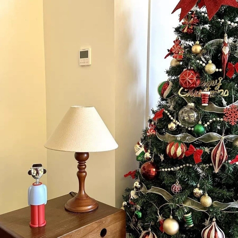 Ретро настольная лампа в средневековом стиле, деревянный цвет, французская романтическая картина маслом, атмосфера спальни, лампа Интернет-знаменитости, новая прикроватная лампа в китайском стиле, завод