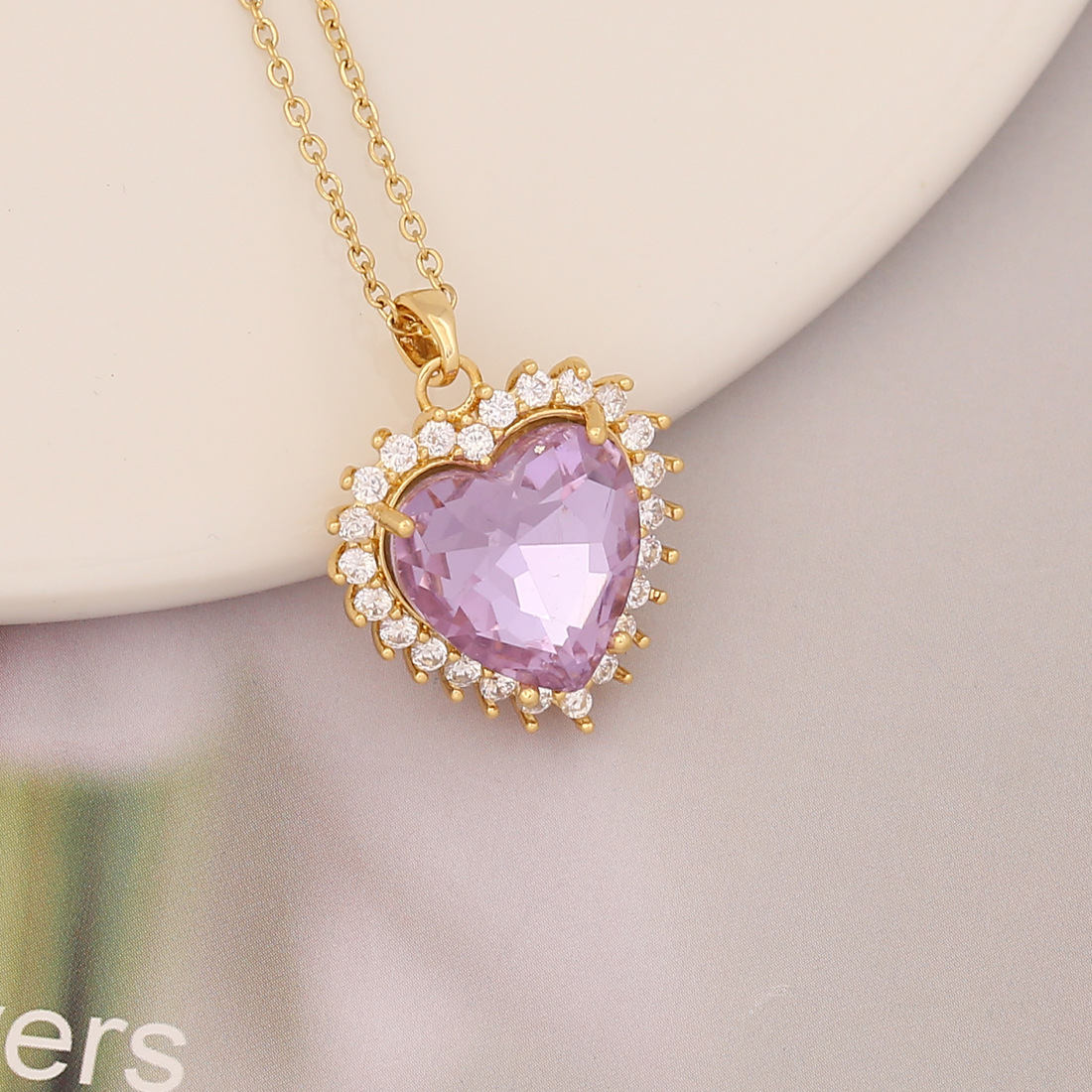 Elegant Heart Shape Copper Plating Zircon Pendant Necklace