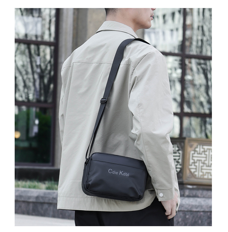 Grenzüberschreitende Herren-Schultertasche Crossbody-Tasche modische bequeme Trägertasche kleine Tasche 2025 neue Herren-kleine Schultertasche Großhandel