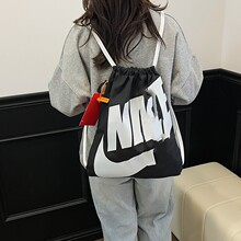 �\�Ӱ����ڴ��p��Ů�@��Ӗ�����|�������������а����������а�